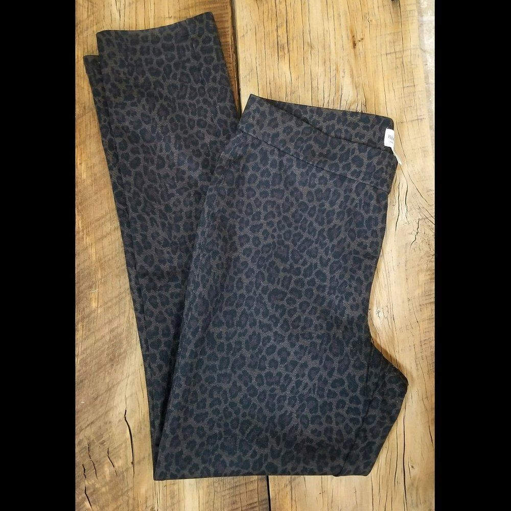 Rafaella Weekend Mob Wife Leopard Print Capri Size Med Petite
